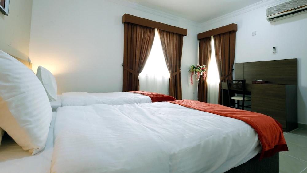 דוחה La Villa Inn Hotel Apartments מראה חיצוני תמונה