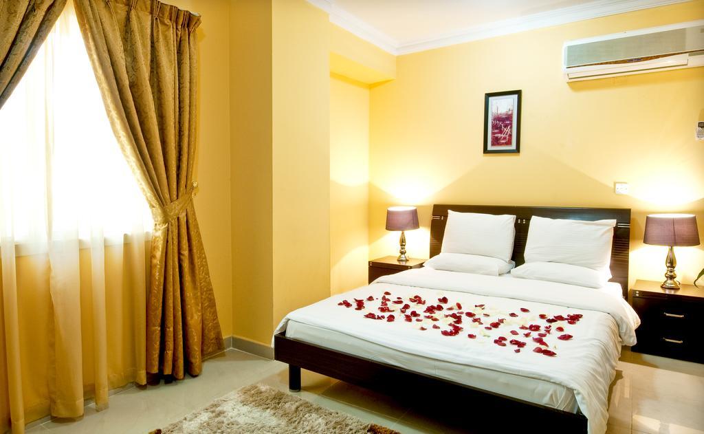 דוחה La Villa Inn Hotel Apartments מראה חיצוני תמונה