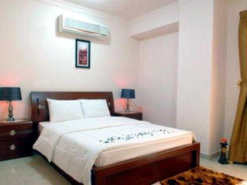 דוחה La Villa Inn Hotel Apartments מראה חיצוני תמונה